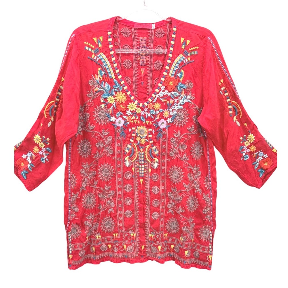 Johnny Was Tunic Top Womens Medium Red Embroidered V-Neck 3/4 Sleeve Boho Floral